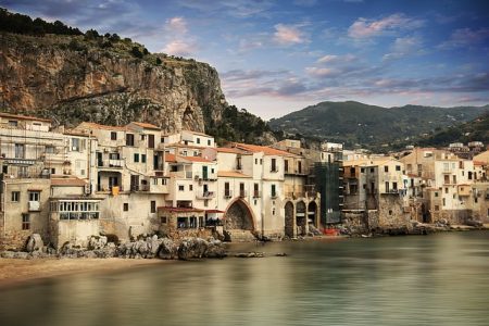 Esplorando il Castello a Mare di Palermo: Tesori Nascosti della Sicilia